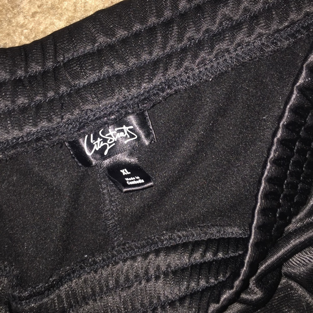 Sweatpants - Picture 3 of 3
